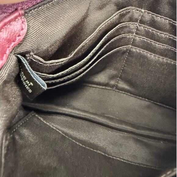 COACH y2k Brown Burgundy Signature Wristlet w/ Card Slots - Picture 6 of 9